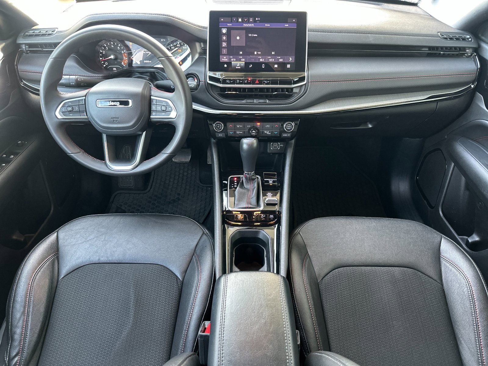 Used 2024 Jeep Compass Trailhawk image 12