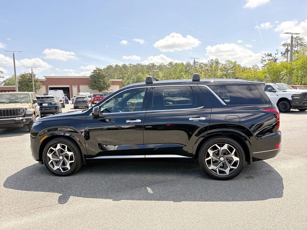 Used 2022 Hyundai Palisade Calligraphy w/ Winter Package image 6