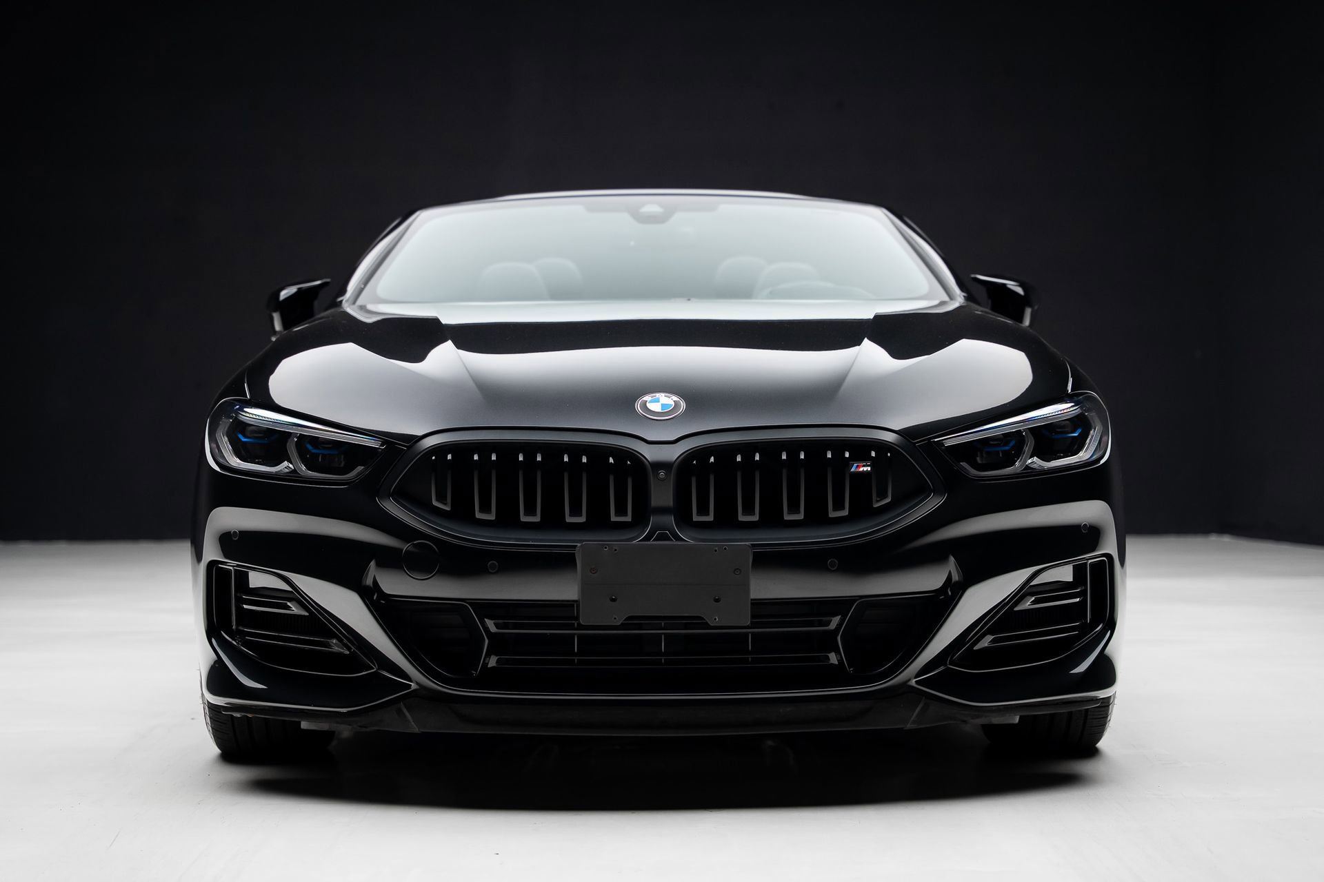 Used 2023 BMW M850i xDrive Convertible w/ M Sport Professional Package image 9