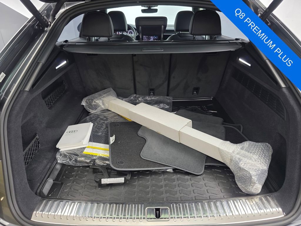 Used 2025 Audi Q8 Premium Plus w/ Premium Plus Package image 16