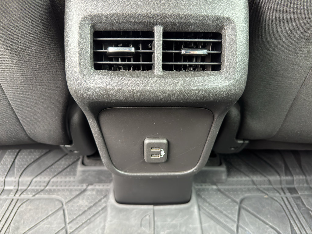 Used 2023 Chevrolet Equinox LS AWD/4WD image 16