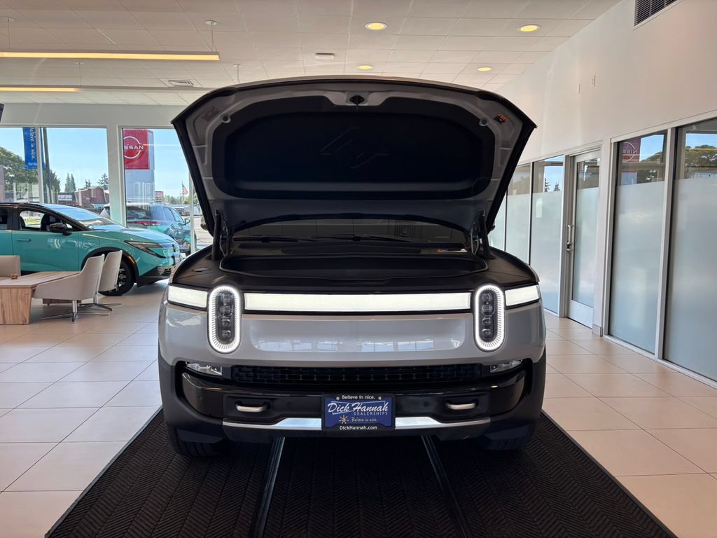 Used 2024 Rivian R1S Adventure AWD/4WD image 4