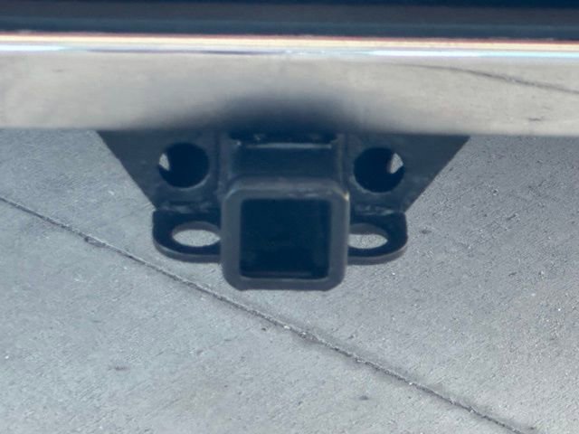 Used 2021 Chevrolet Silverado 1500 LT AWD/4WD image 9