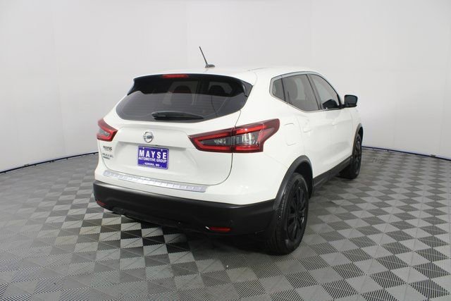 Used 2020 Nissan Rogue Sport S image 23