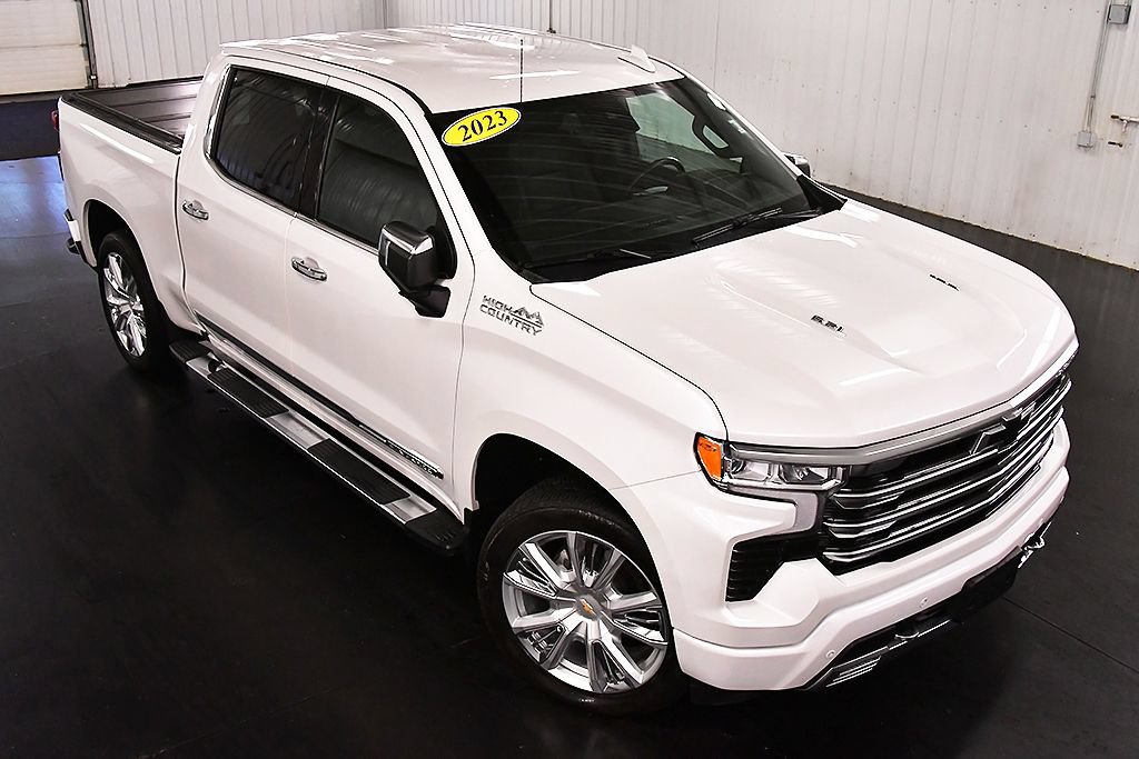 Used 2023 Chevrolet Silverado 1500 High Country w/ Technology Package AWD/4WD image 15