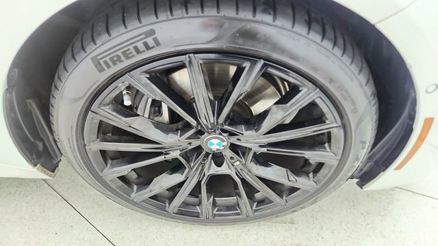 Used 2022 BMW 740i w/ M Sport Package image 60