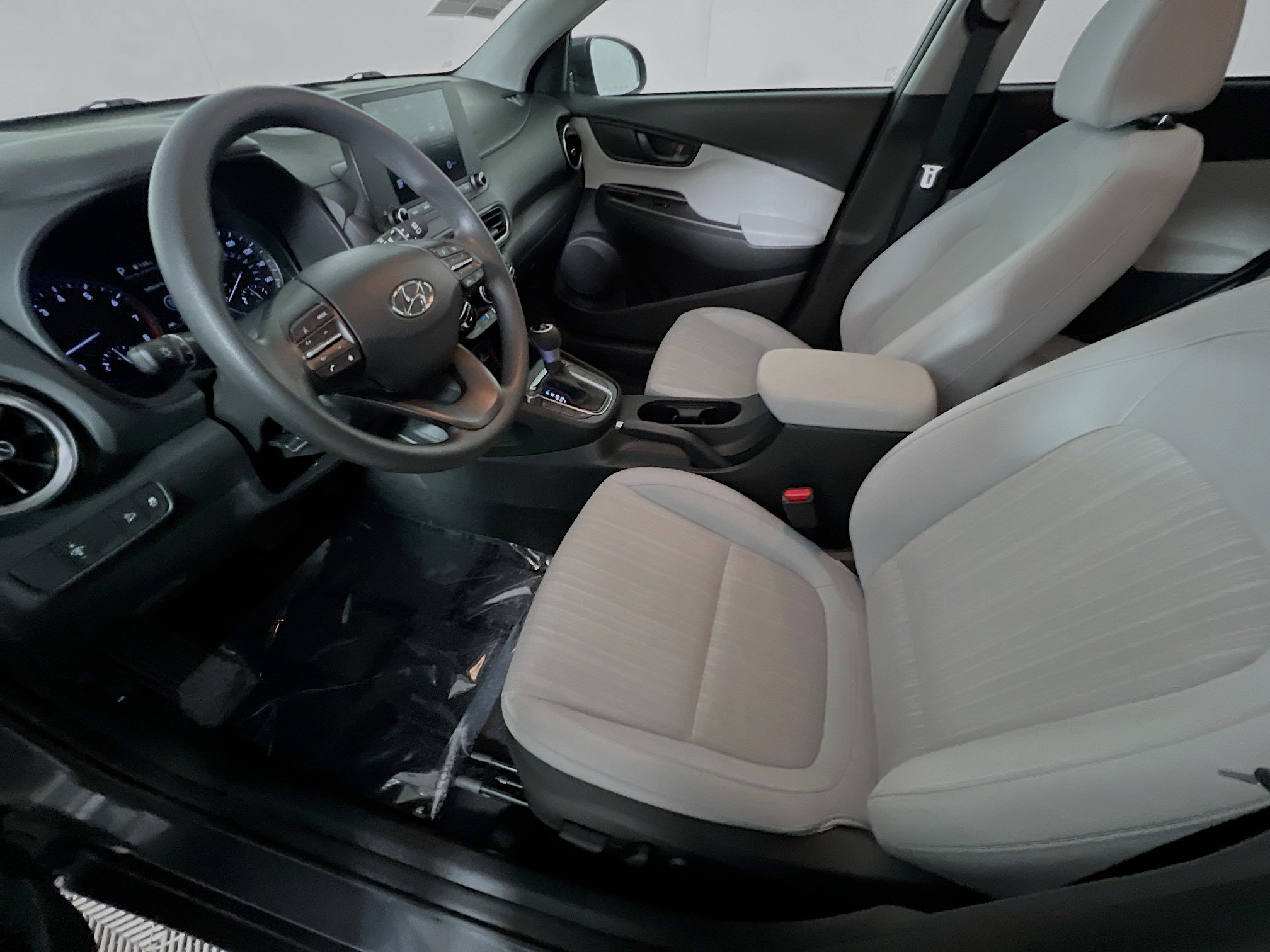 Used 2023 Hyundai Kona SEL image 15