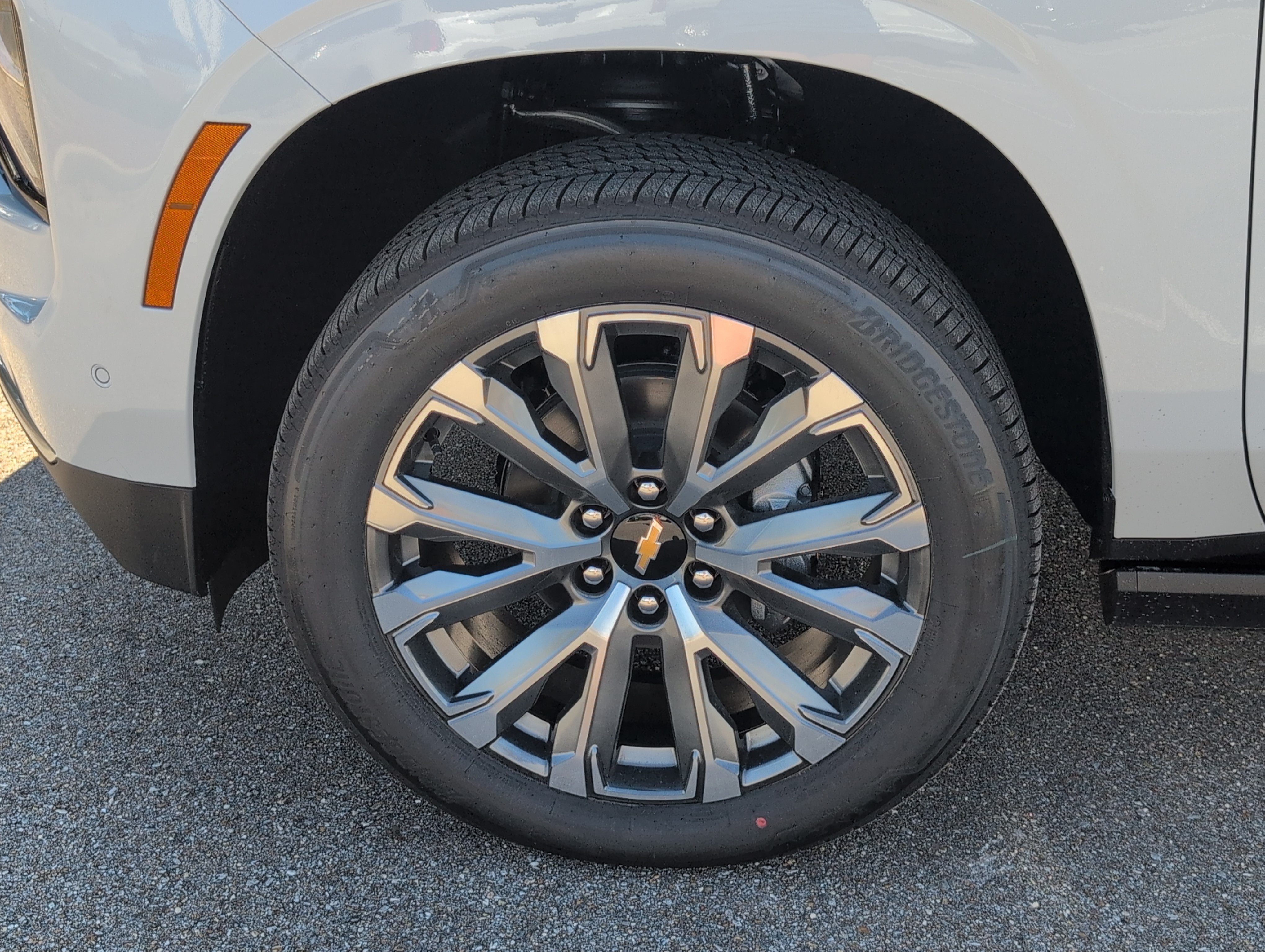 New 2026 Chevrolet Suburban High Country RWD image 11