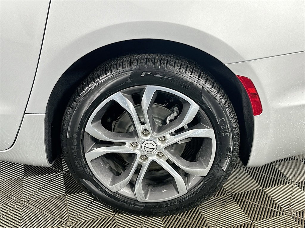 New 2026 Chrysler Pacifica Pinnacle image 17