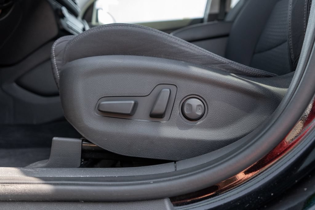 Used 2020 Hyundai Tucson Sport w/ Cargo Package AWD/4WD image 20