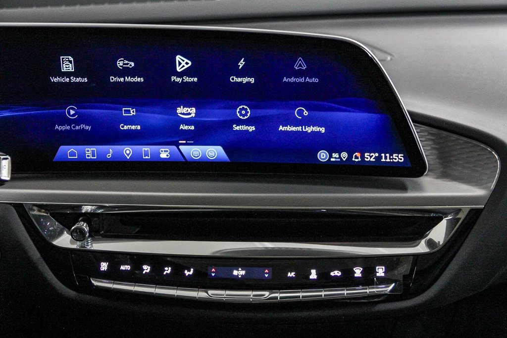 Used 2025 Cadillac Lyriq Sport image 15