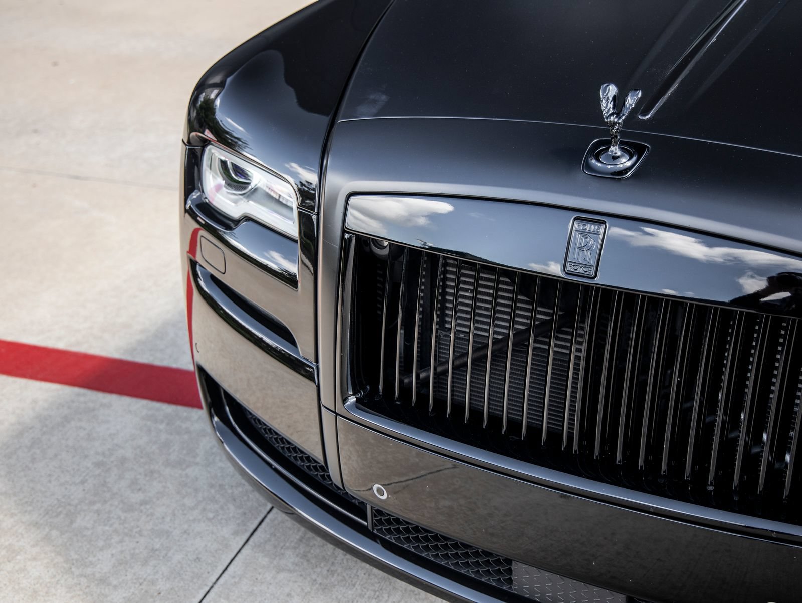 Used 2015 Rolls-Royce Ghost RWD image 18