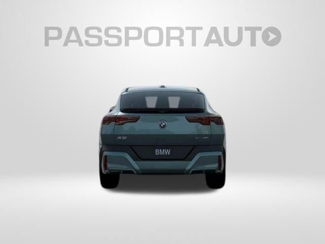 Used 2025 BMW X2 xDrive28i w/ Technology Package AWD/4WD image 8