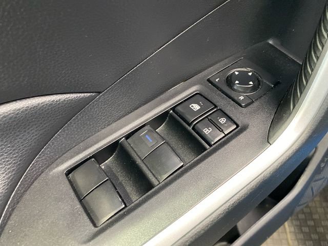 Used 2021 Toyota RAV4 XLE AWD/4WD image 11