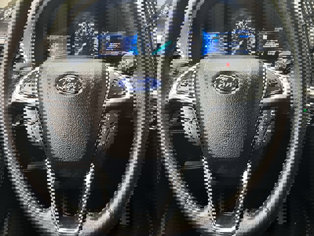 Used 2023 Ford Edge SEL w/ Sport Appearance Package image 13