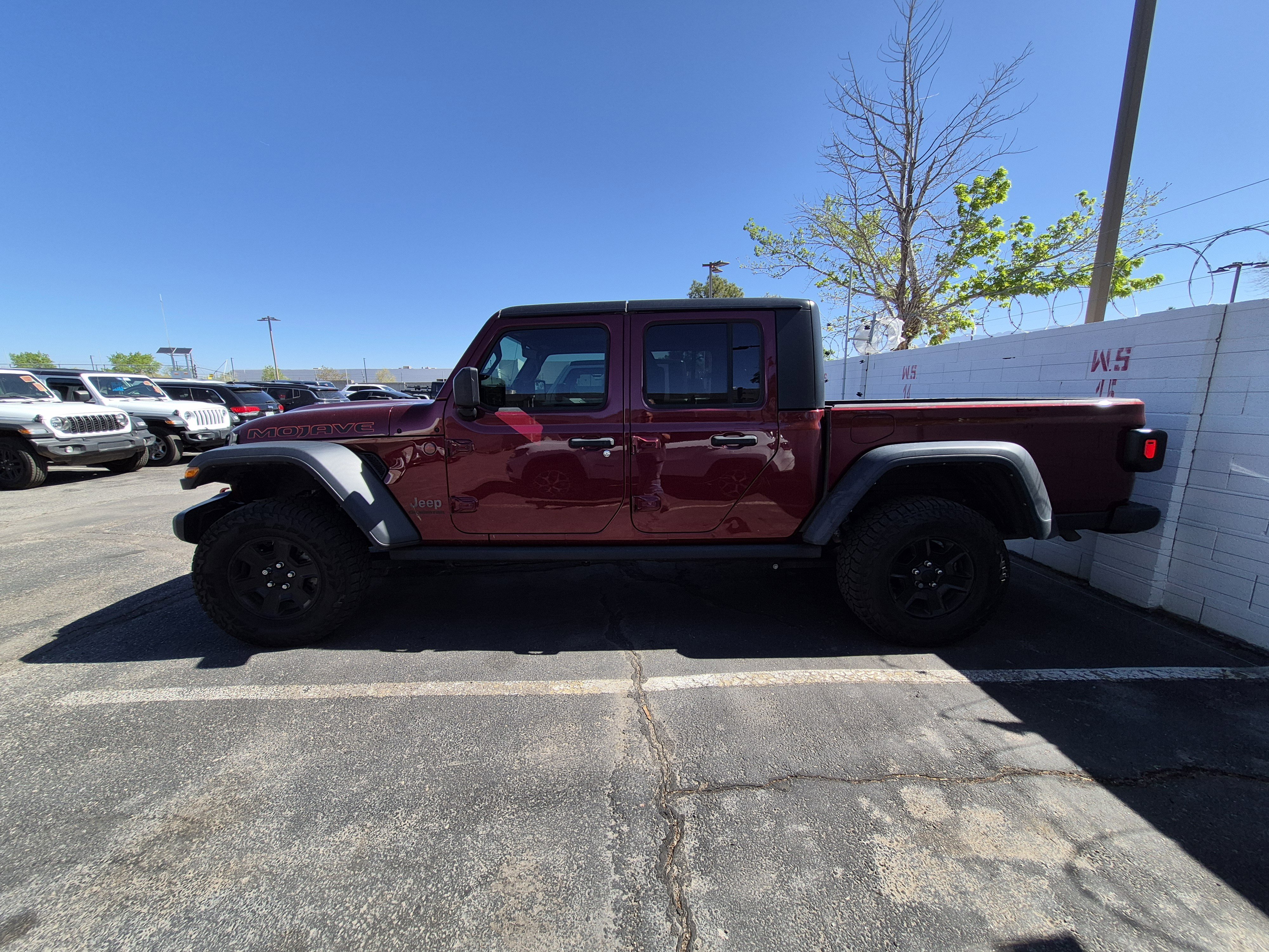 Used 2021 Jeep Gladiator Mojave image 23
