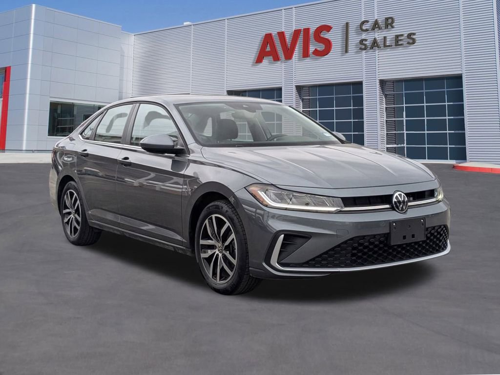 Used 2025 Volkswagen Jetta SE image 9