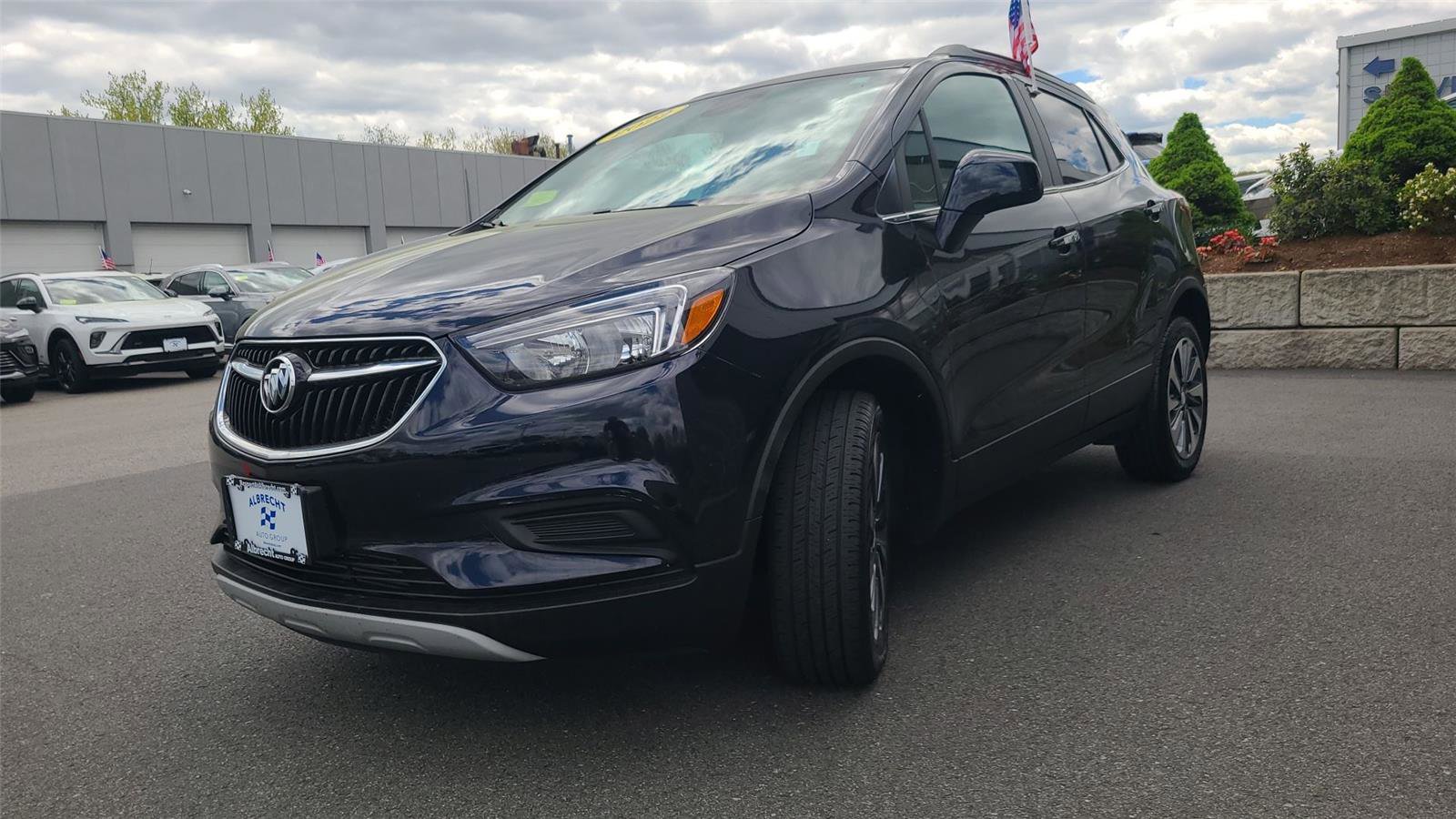 Used 2022 Buick Encore Preferred w/ Safety Package AWD/4WD image 4