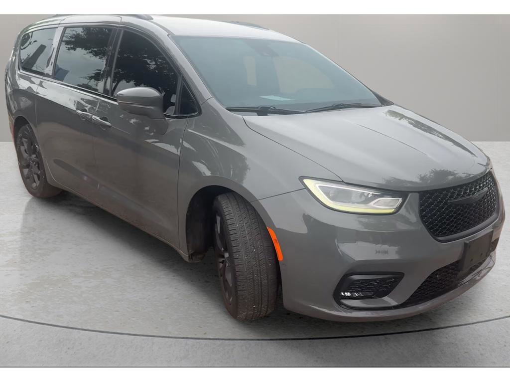 Used 2021 Chrysler Pacifica Touring-L w/ Premium & Safety Sphere Group FWD image 7