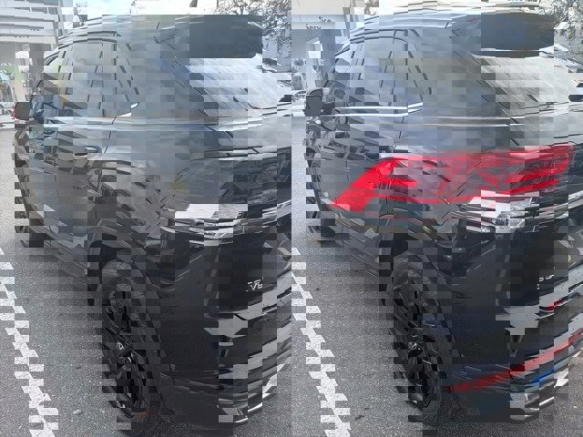 Certified 2023 Volkswagen Atlas Cross Sport SE w/ Black Wheel Package image 9