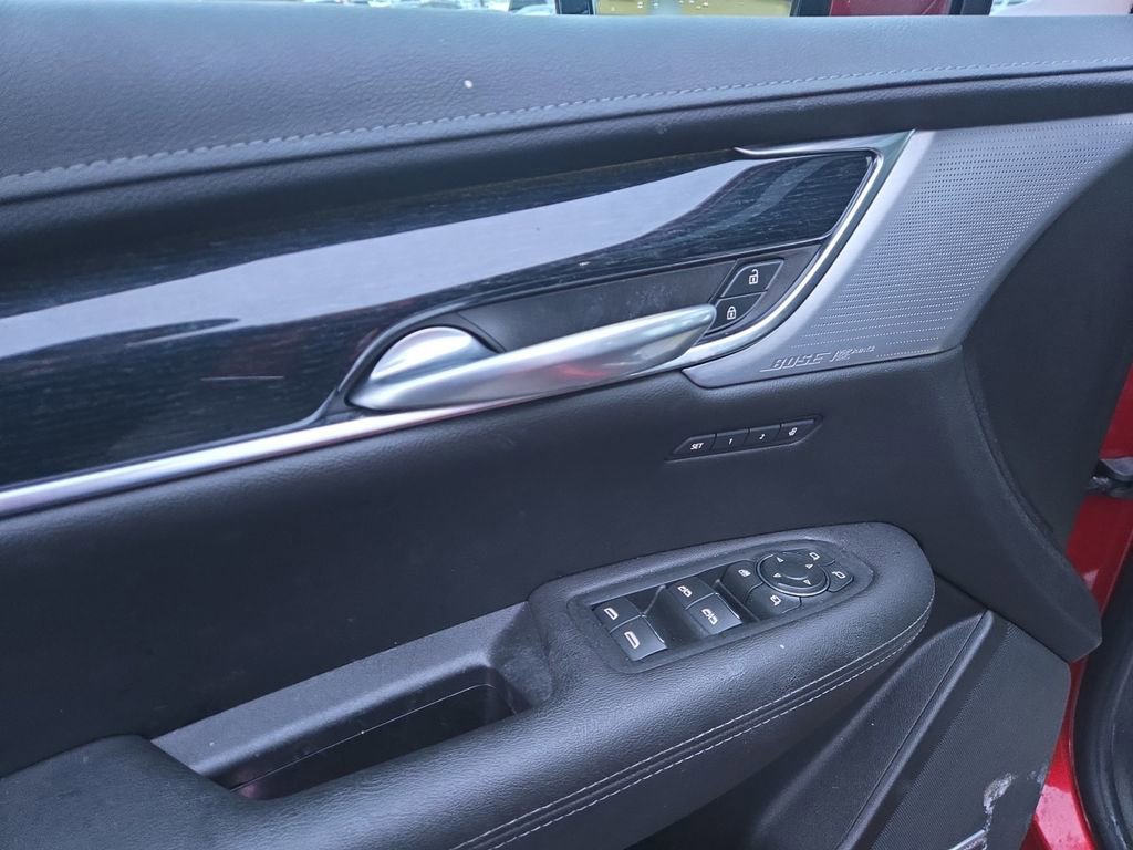 Certified 2024 Cadillac XT5 Premium Luxury image 17