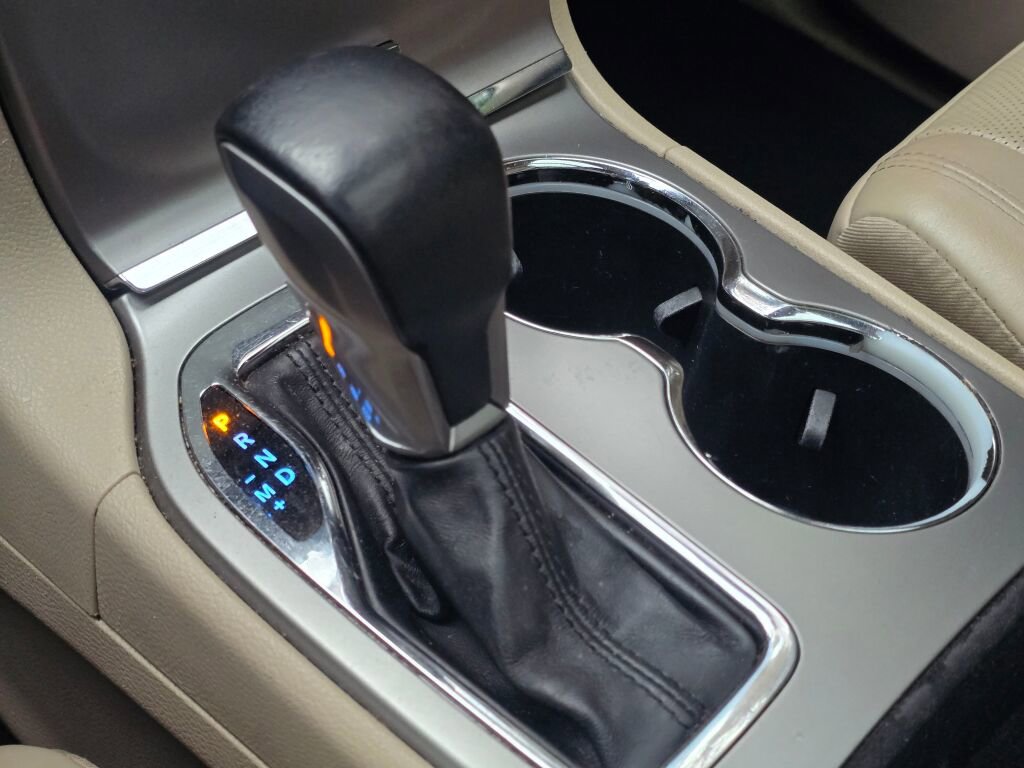 Used 2020 Jeep Grand Cherokee Limited w/ Luxury Group II image 34