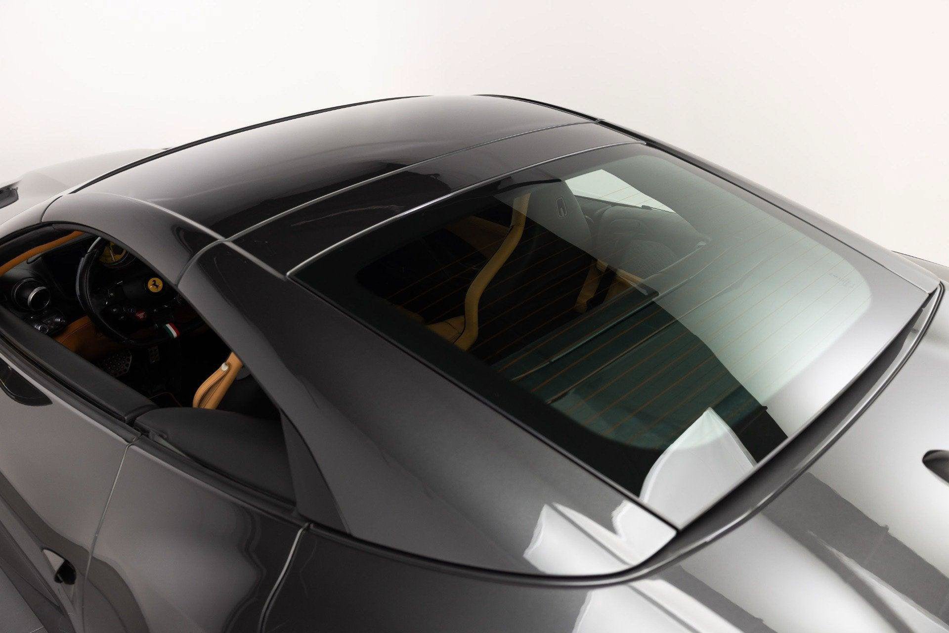 Used 2019 Ferrari Portofino RWD image 37