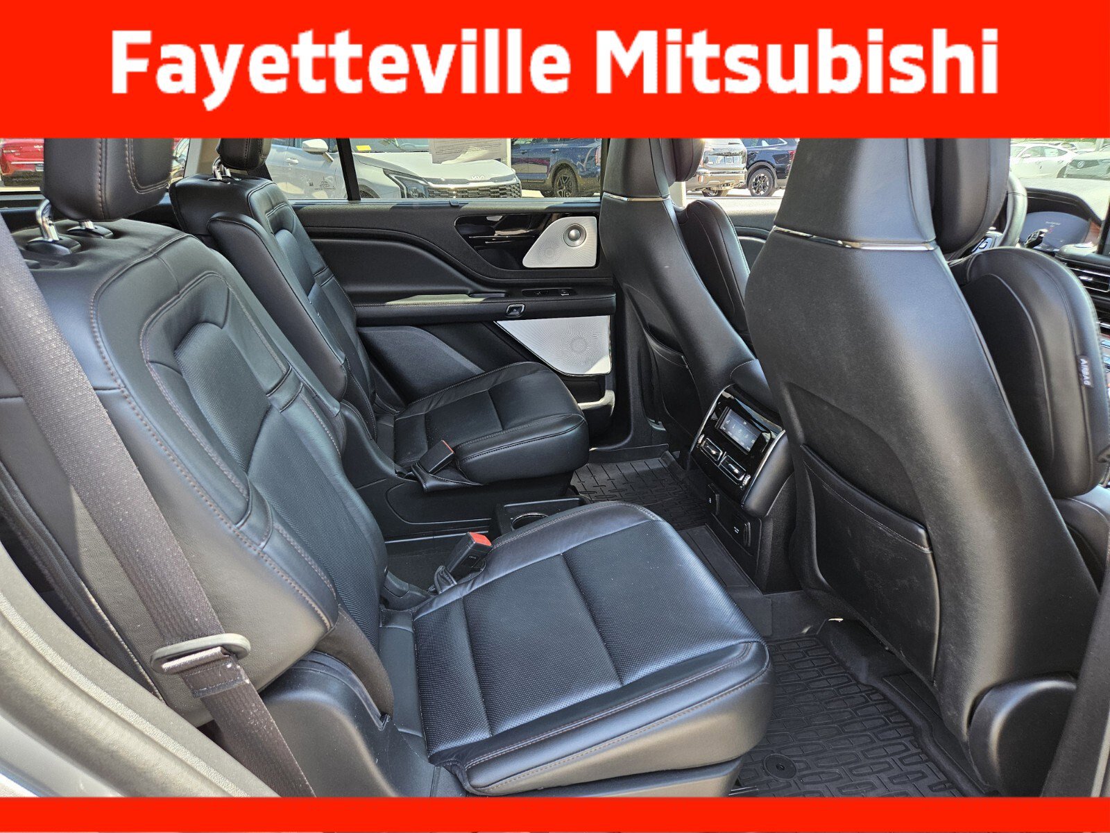Used 2024 Lincoln Aviator Reserve w/ Equipment Group 201A RWD image 18