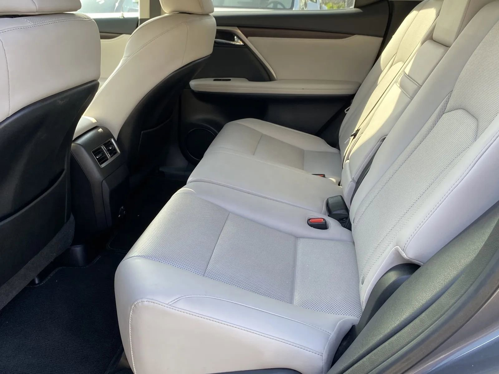 Used 2022 Lexus RX 450h AWD w/ Premium Package image 9