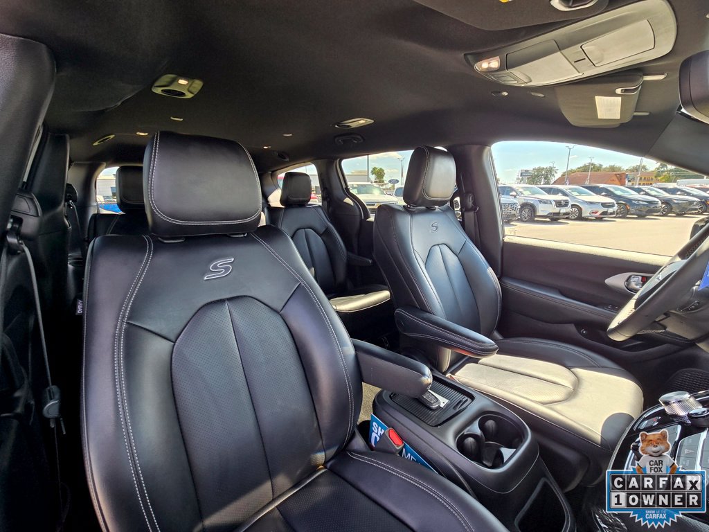 Used 2024 Chrysler Pacifica Limited FWD image 70
