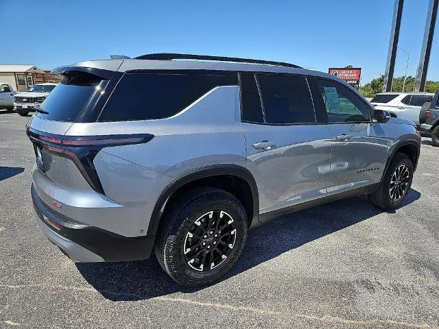 Used 2024 Chevrolet Traverse Z71 w/ Enhanced Driving Package AWD/4WD image 8