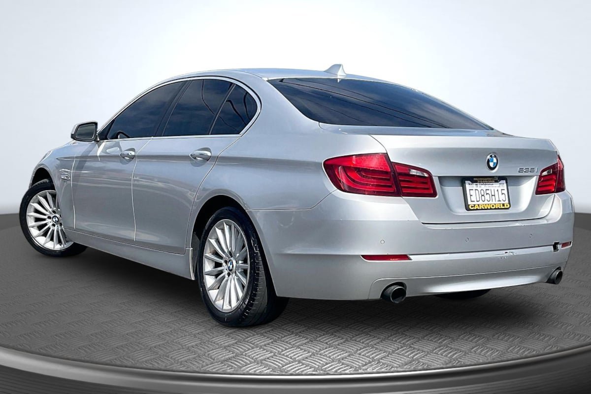 Used 2013 BMW 535i Sedan RWD image 2