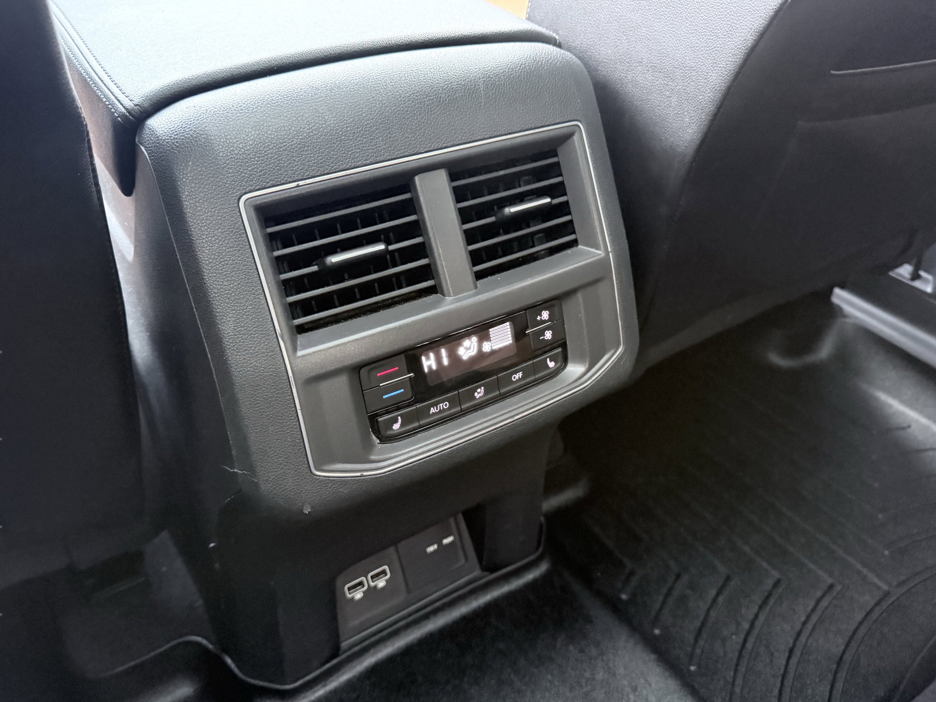 Used 2018 Volkswagen Atlas SEL Premium image 57