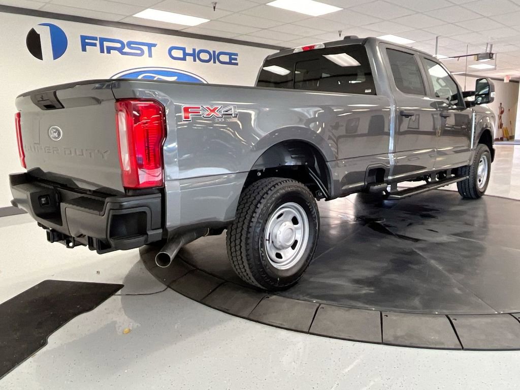 New 2026 Ford F350 XL image 2