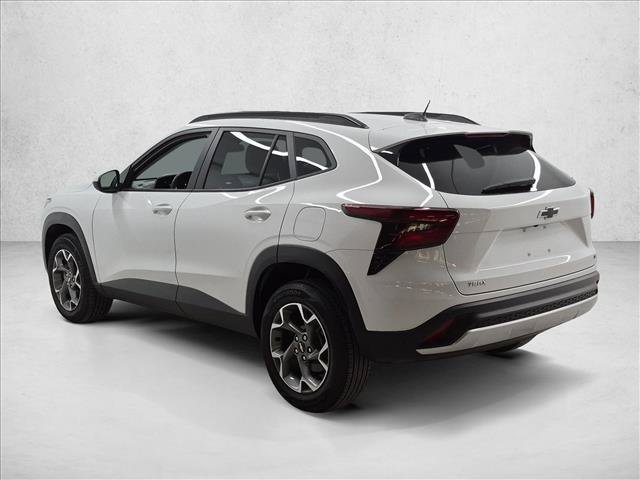 Certified 2024 Chevrolet Trax LT w/ Driver Confidence Package FWD image 8