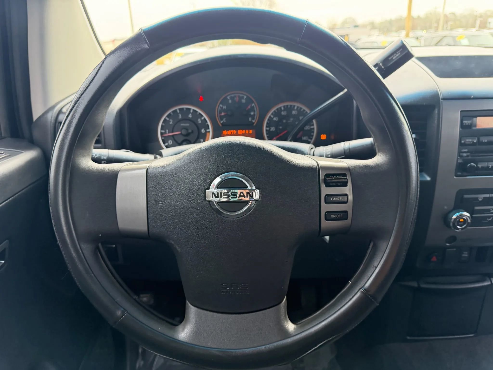 Used 2009 Nissan Titan SE image 14