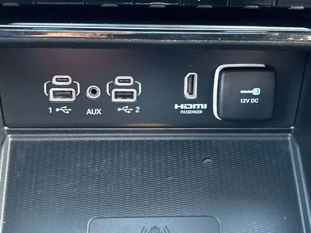 Used 2023 Jeep Grand Cherokee 4WD 4xe w/ Luxury Tech Group II image 30