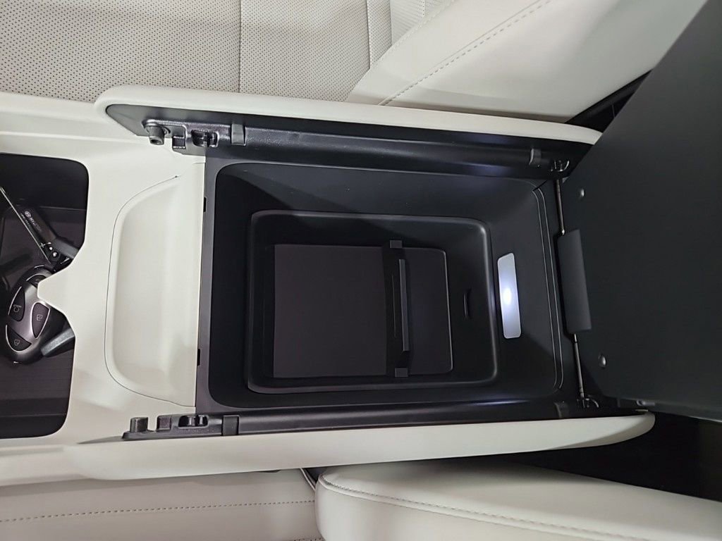 Used 2025 Hyundai Santa Fe SEL image 26