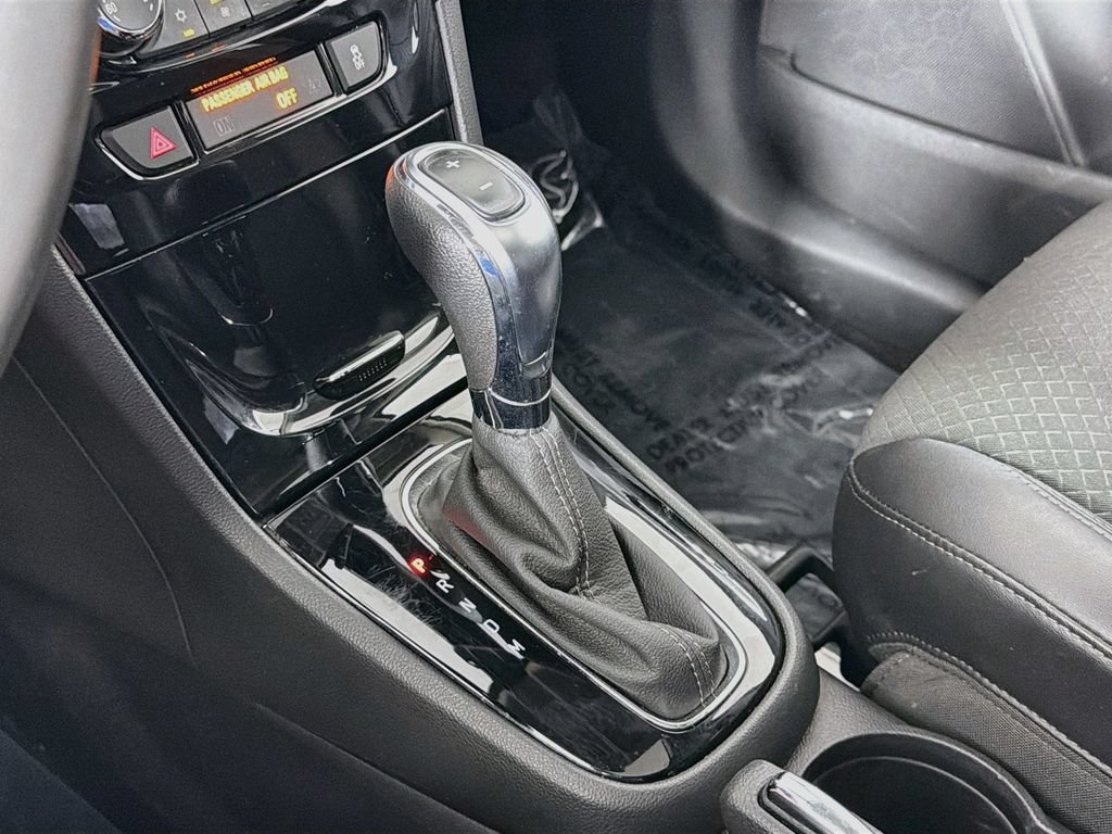 Used 2019 Buick Encore Sport Touring FWD image 17