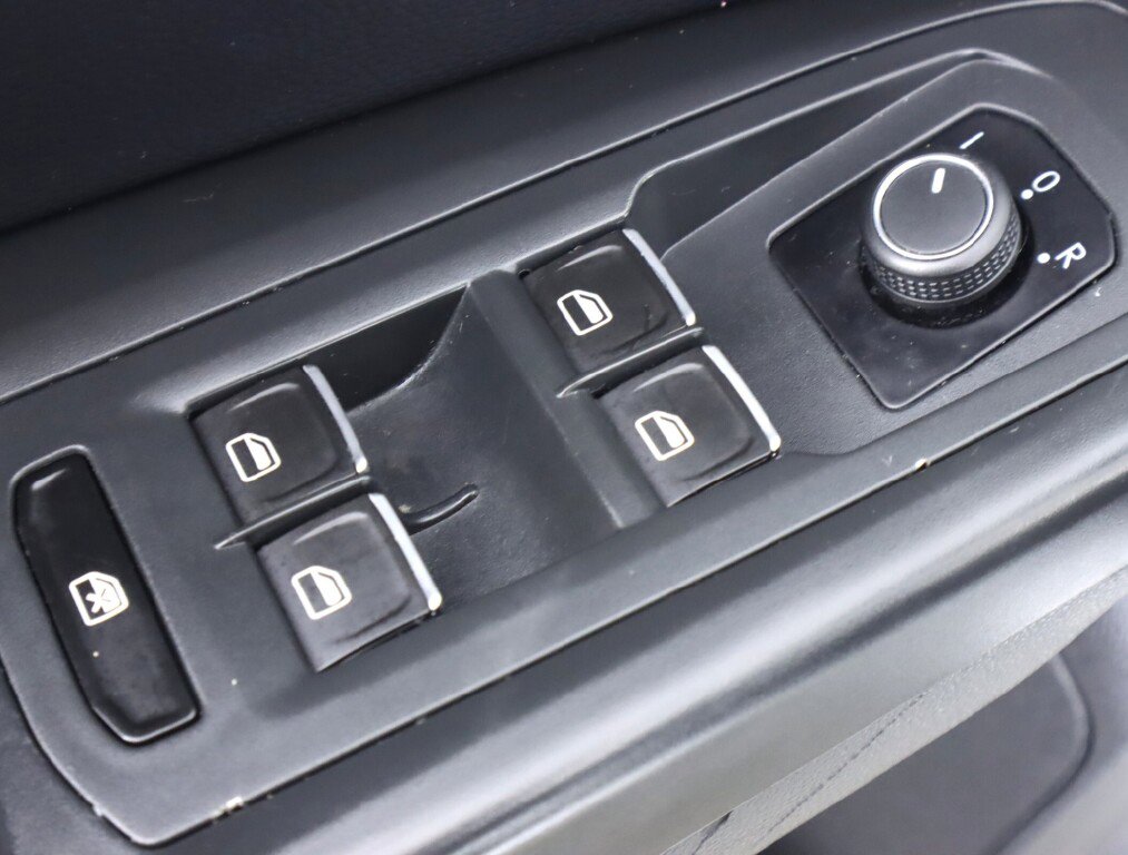 Used 2018 Volkswagen Atlas Launch Edition image 28