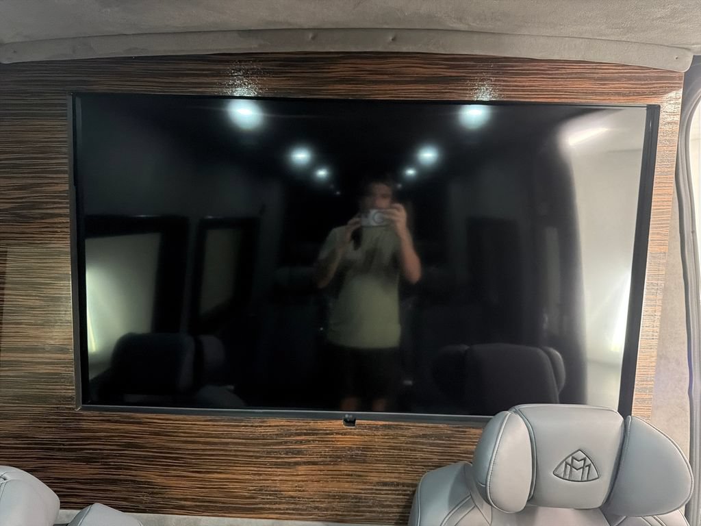 Used 2025 Mercedes-Benz Sprinter 3500 image 16