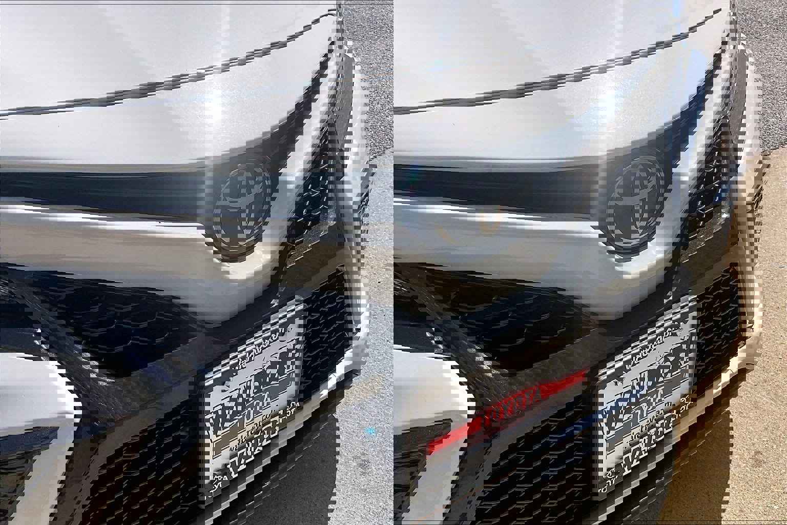 Used 2023 Toyota Camry XSE image 35