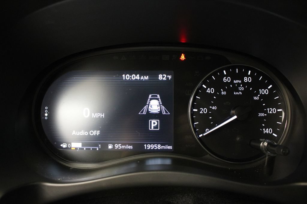 Used 2024 Nissan Kicks SR FWD image 10