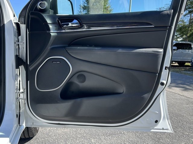 Used 2019 Jeep Grand Cherokee Overland image 10