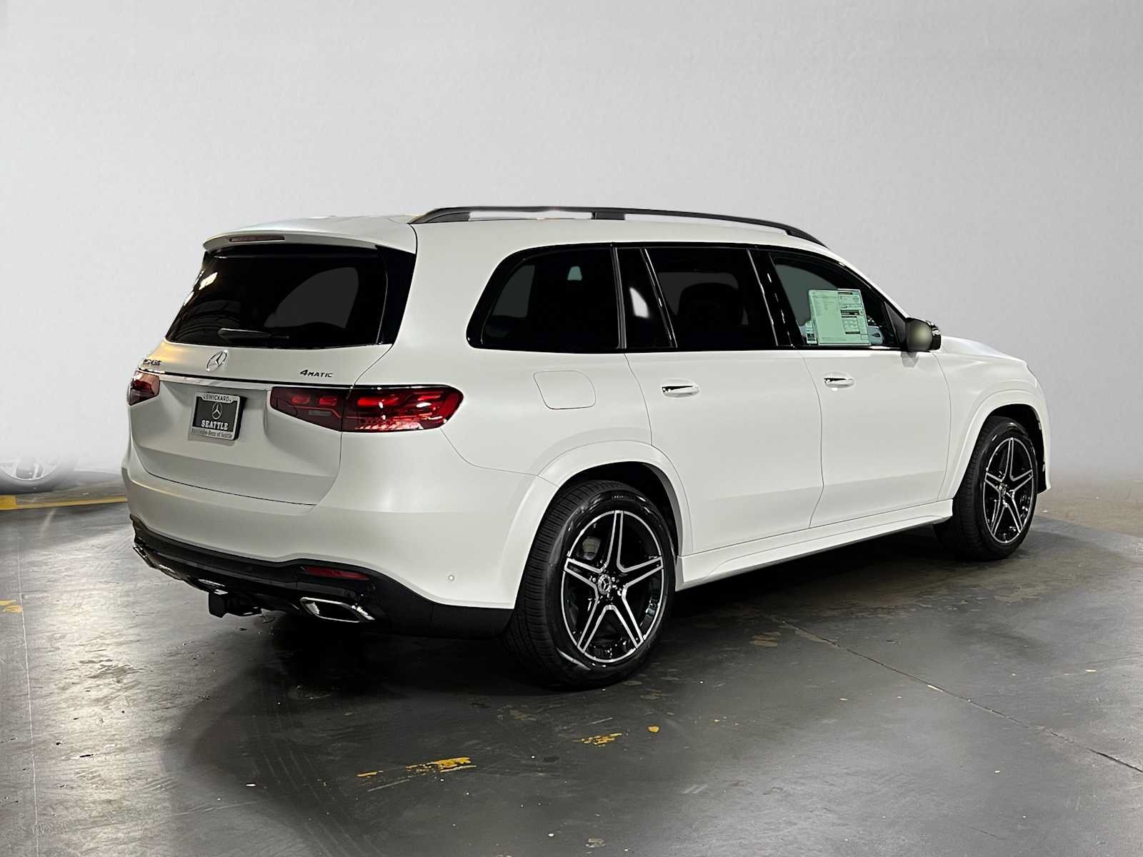 New 2026 Mercedes-Benz GLS 450 4MATIC image 3