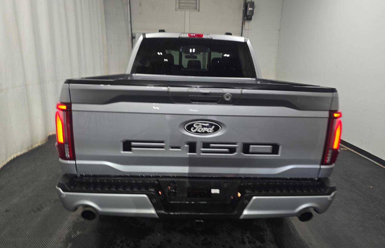 Used 2024 Ford F150 Lariat image 6