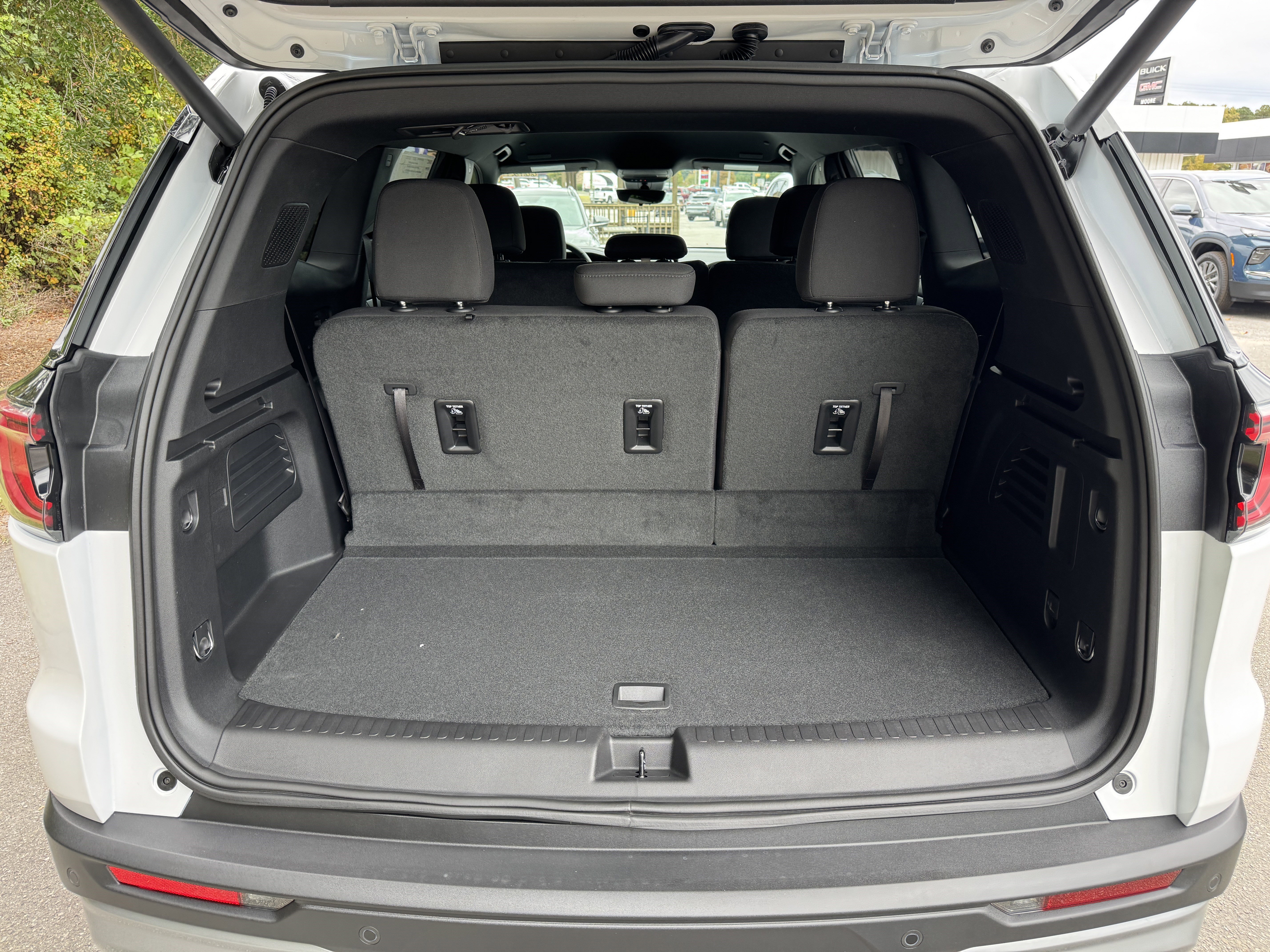 New 2026 GMC Acadia Elevation image 5