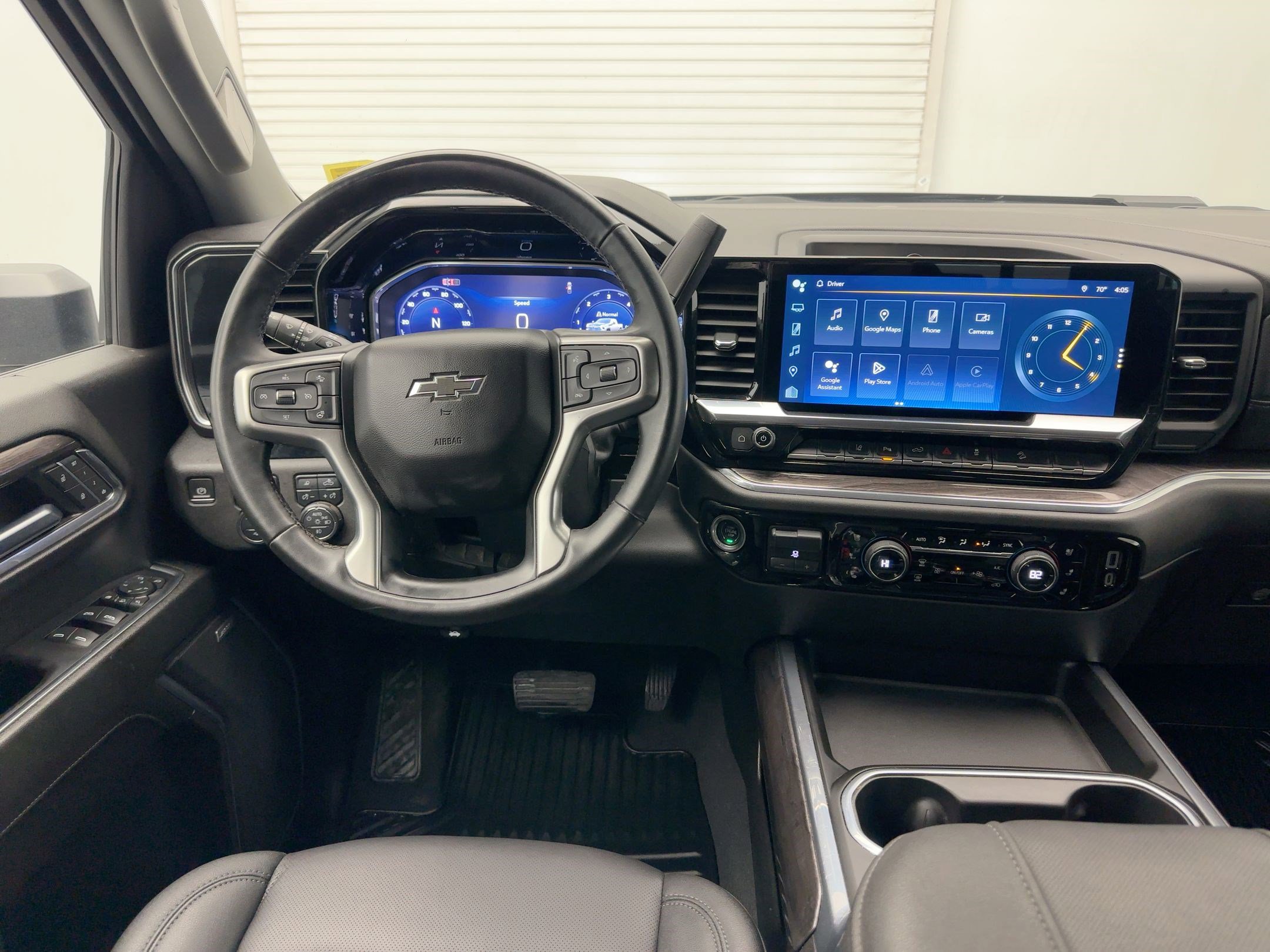 Used 2024 Chevrolet Silverado 3500 LTZ w/ LTZ Plus Package image 26