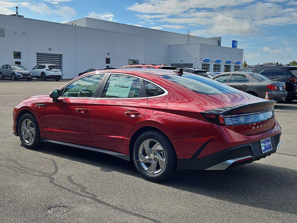 New 2026 Hyundai Sonata SE image 2