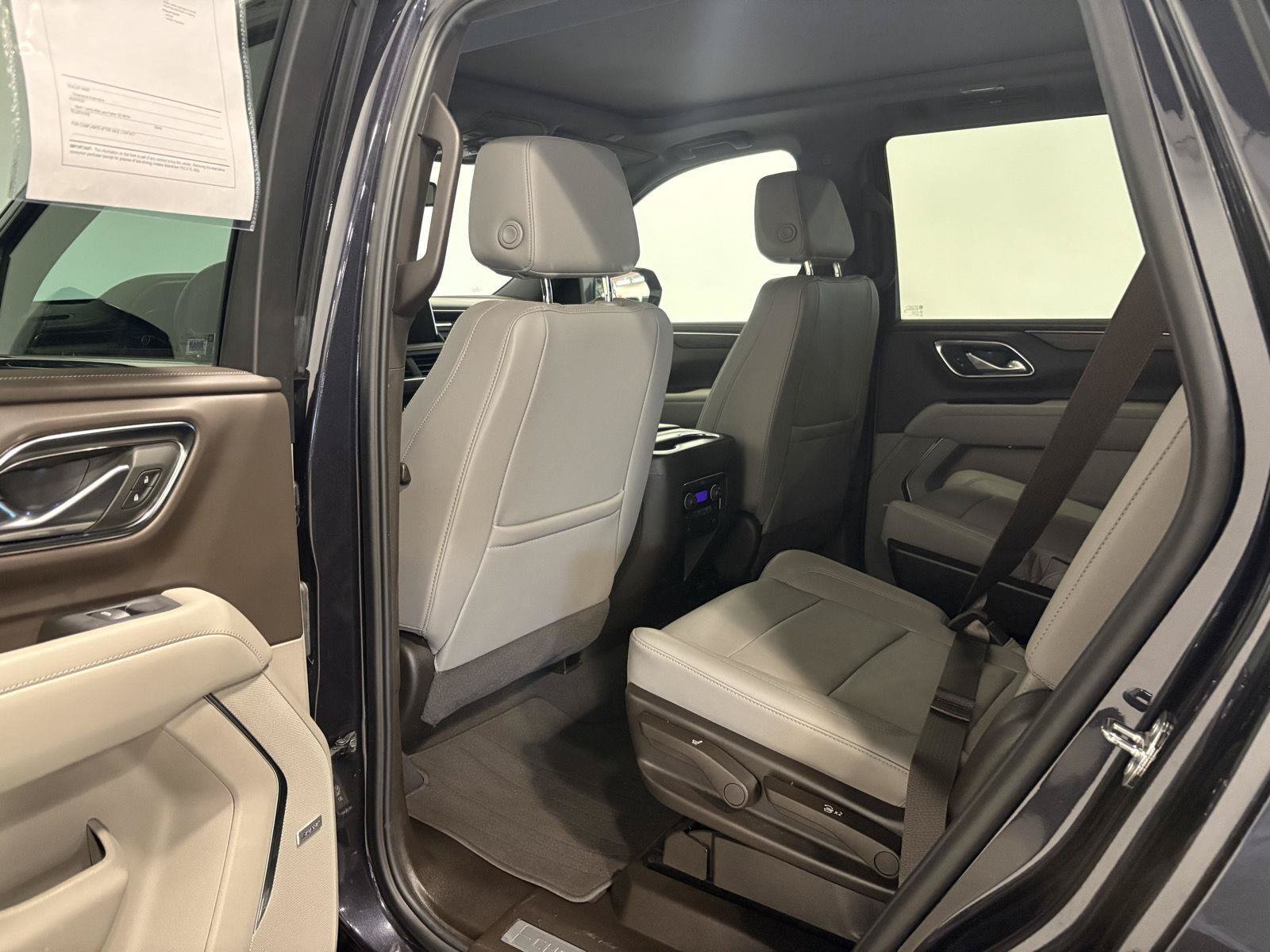 Used 2024 Chevrolet Tahoe LT w/ LT Signature Package AWD/4WD image 36